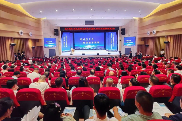 喜報(bào) | 巨能機(jī)器人榮獲&ldquo;銀川市行業(yè)標(biāo)桿企業(yè)20強(qiáng)&rdquo;、&ldquo;銀川市優(yōu)秀民營(yíng)企業(yè)家&rdquo;稱號(hào)